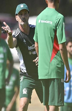 Diego Cocca tiene su primer entrenamiento con la Selección Mexicana