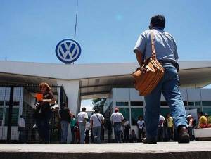 A paro general 7 mil 783 obreros de VW de México, anuncia sindicato