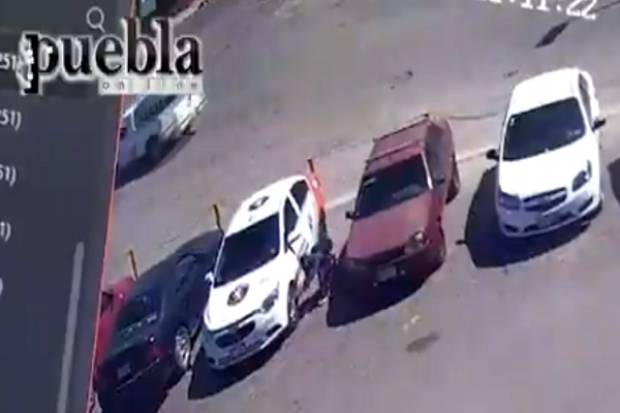 VIDEO: Roban tapones de llantas a vehículo de seguridad privada en la Central de Abasto
