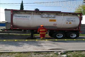 Localizan camión robado con 19 mil kilos de cianuro en el Estado de México