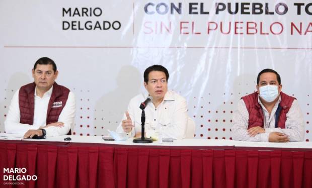 Mario Delgado estuvo de gira en Puebla