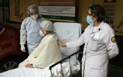 Mujer de 65 años vence al COVID-19 con protocolo experimental de plasma