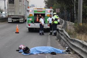 Muere mujer aplastada por un tráiler en la autopista Puebla-Orizaba