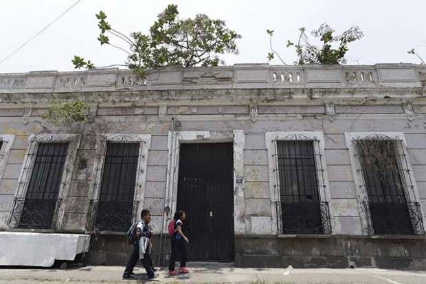 14 casonas en la capital de Puebla, a punto de derrumbarse; otras 40 en ruinas