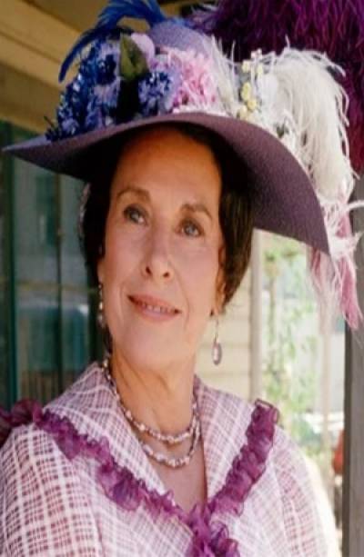 Murió Katherine MacGregor, actriz de la serie Los Pioneros