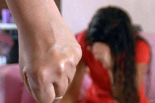 Gobiernos minimizan violencia contra mujeres durante confinamiento