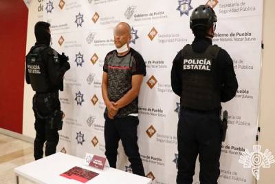 Policía Estatal detiene en Puebla a &quot;El Cava&quot; con 43 dosis de cristal