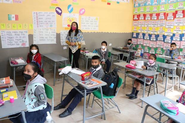 SEP Puebla: No se suspenderán clases por vacunación COVID a menores