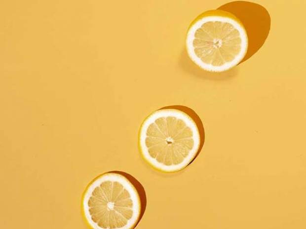¿Sirve tomar jugo de limón en ayunas?