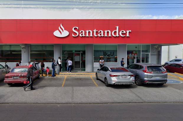Un hombre asalta banco Santander sucursal Plaza San Pedro