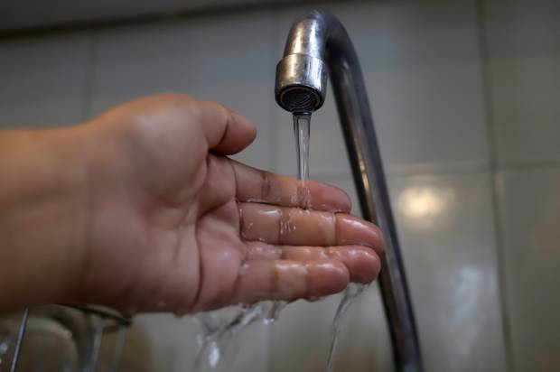 Disminuyen servicio de agua potable en 5 colonias de Puebla