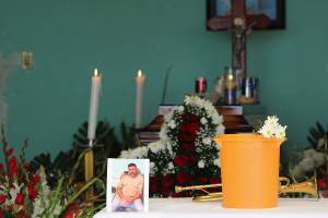 FOTOS: Sepultan a las víctimas de la explosión en la FGR Puebla