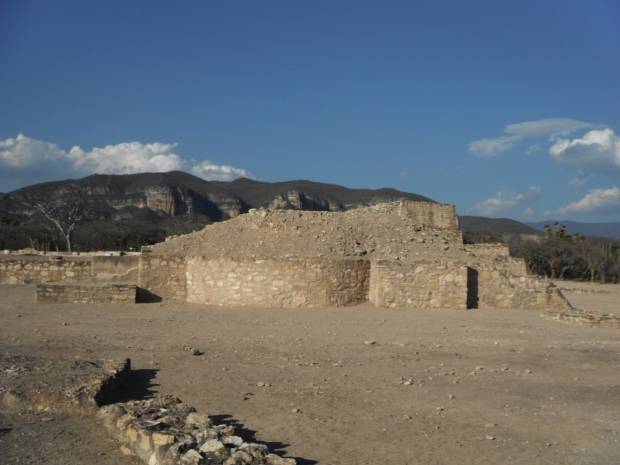 Detienen a sujeto que robaba en zona arqueológica de Tehuacán