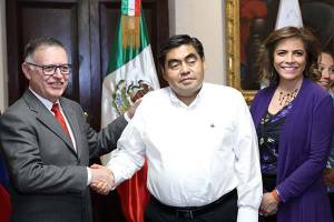 Miguel Barbosa se reunió con el embajador de Venezuela en México