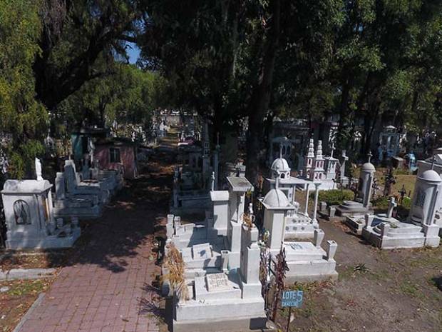 Aumentan 400% solicitudes de servicios funerarios gratuitos en el Panteón Municipal