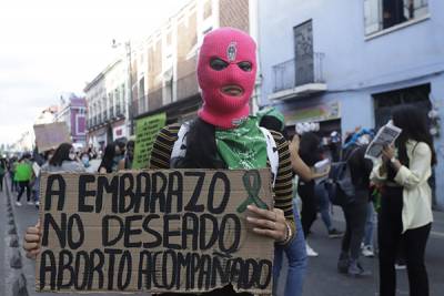 Suman mil 585 abortos de poblanas en CDMX