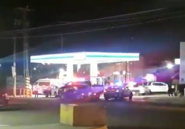 Balearon a veinteañero en gasolinera de Momoxpan en intento de asalto