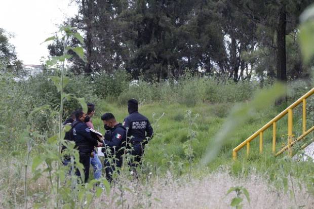 Hallan cadáver de una mujer frente a la zona de los estadios en Puebla