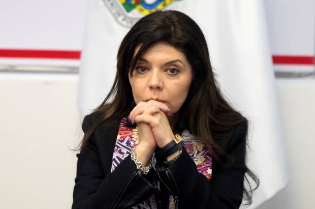 Rosa Urtuzuástegui dejará la Secretaría de Administración