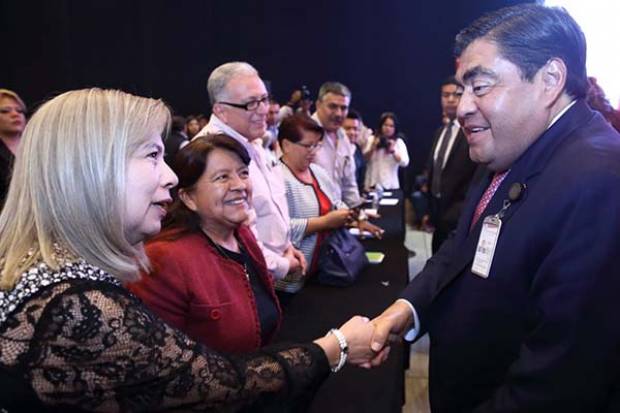 Miguel Barbosa se reunió con presidentes municipales; los convocó a sacar adelante a Puebla