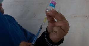 España iniciará en enero vacunación voluntaria contra COVID