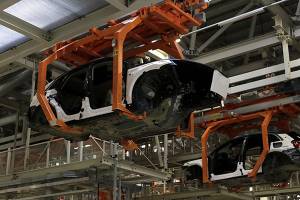 Por aumento de COVID, Audi suspende segundo turno en planta de Puebla