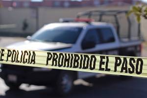 Muere hombre al interior de una camioneta en la Central de Abasto de Puebla