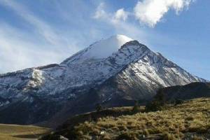 Rescatan a alpinista accidentado en el Pico de Orizaba, el segundo en una semana