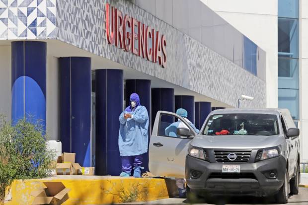 Van 85 médicos y 17 enfermeras muertos por COVID en Puebla