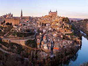 Toledo, ciudad mágica a minutos de Madrid