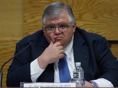 “Moches” empezaron con Carstens en la SHCP: AMLO