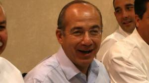 Calderón pide guardaespaldas a AMLO; no le alcanza para pagarlos, alega