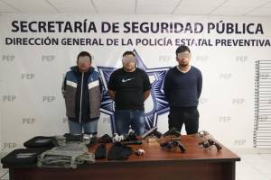 Sujetos balean a policías para evitar su detención en Santa Ana Xalmimilulco