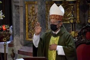 Acabar con injusticias hacia migrantes, pide obispo auxiliar de Puebla