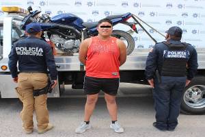 Seguridad Ciudadana asegura a sujeto con motocicleta robada en Puebla