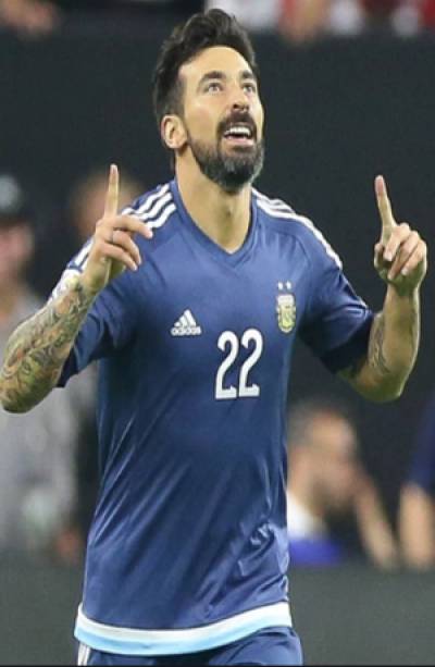 Ezequiel Pocho Lavezzi dice adiós al futbol