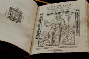 Biblioteca Palafoxiana exhibe textos en lengua indígena del siglo XVI