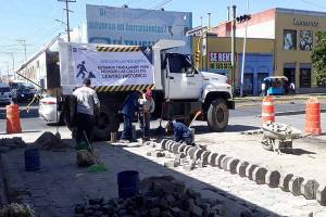 Ayuntamiento de Puebla empieza a arreglar los desperfectos heredados por Claudia Rivera