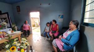 La doble pandemia en Huaquechula, se llama ‘tejón’ y les pegó a los bebedores