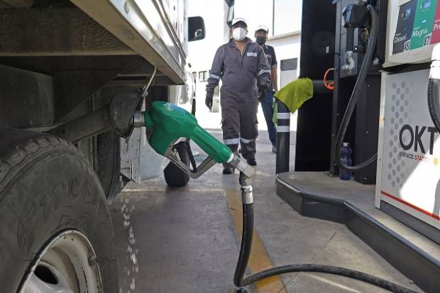 Desabasto de combustible en gasolineras de Puebla y Tlaxcala por protesta en Pemex