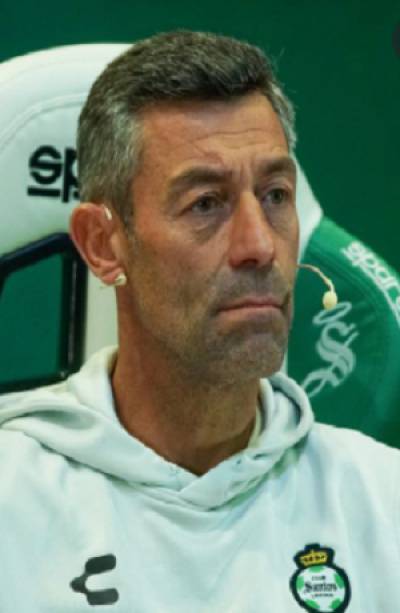 Pedro Caixinha es cesado de Santos Laguna ante malos resultados