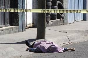 FOTOS: Hombre pierde la vida al ser atropellado en la colonia 20 de noviembre