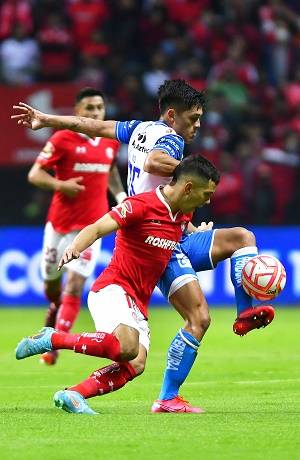 Club Puebla saca empate 1-1 del &quot;infierno&quot; del Toluca