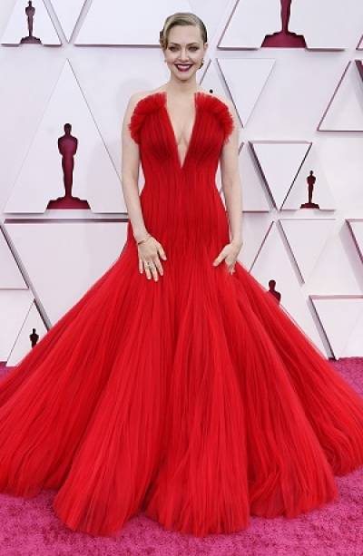 Oscar 2021: Los modelos que causaron revuelo en la alfombra roja