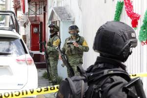 FGR atrae indagatoria sobre detonación de paquete explosivo en Puebla