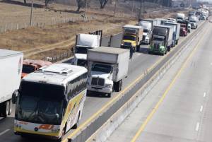 Reabren autopista Puebla-Orizaba tras 17 horas de cierre por fuga de gas