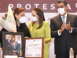 Gabriela Bonilla asume el SEDIF; gobernador reconoce liderazgo de Rosario Orozco