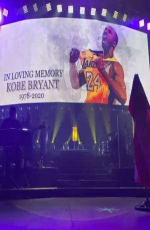 Marc Anthony lloró en el escenario al recordar a Kobe y Gigi Bryant
