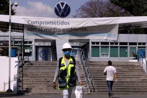 Este lunes inicia paro de 2 semanas en VW Puebla por coronavirus