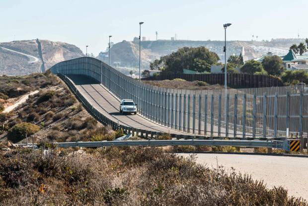 Por variante Delta, EU deja cerrada frontera con México